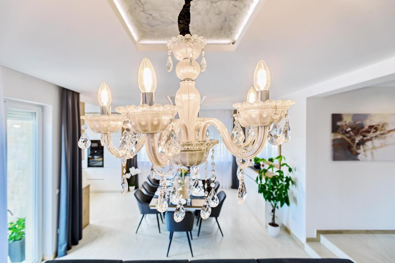 Luxury Stone Villa With Pool - Brisevo Zewnętrze zdjęcie