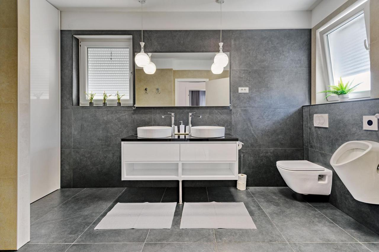 Luxury Stone Villa With Pool - Brisevo Zewnętrze zdjęcie